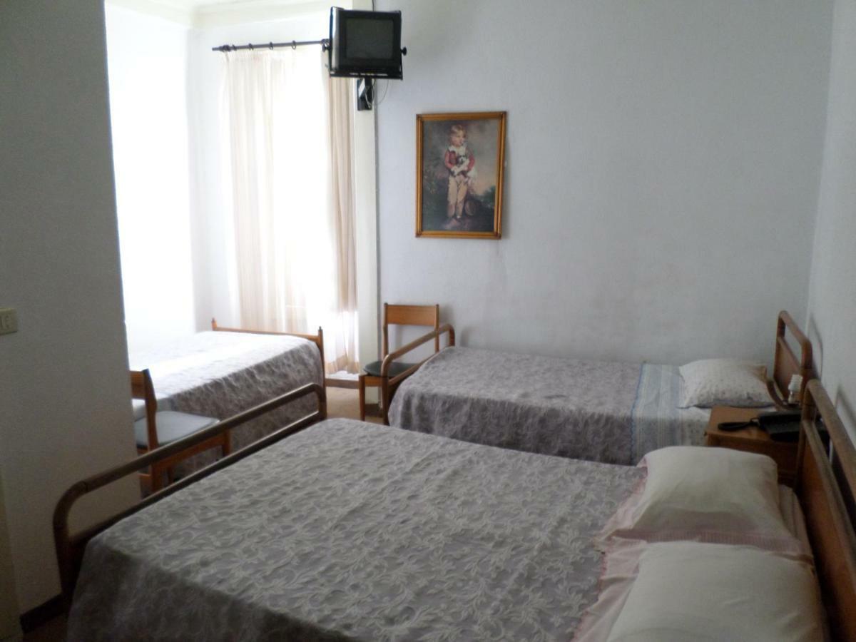 Rustico & Singelo - Hotelaria E Restauracao, Lda Вила-Реал Экстерьер фото